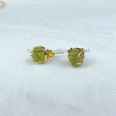 Raw peridot earrings, prong earrings, peridot stud earrings, august birthstone earrings, green gemstone Stud