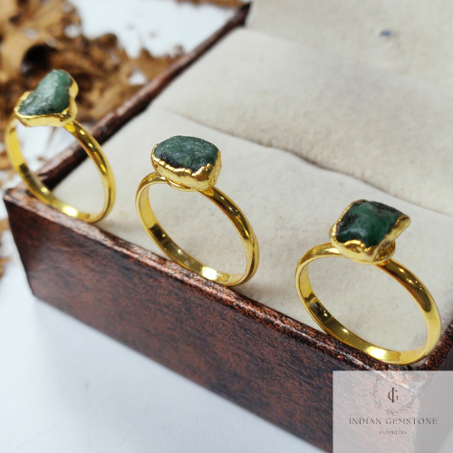 Natural Emerald Ring, 14K Gold Plated Ring, Electroplated Ring, Raw Emerald Ring, Statement Ring, Unique Ring, Dainty Ring, Gift For Women