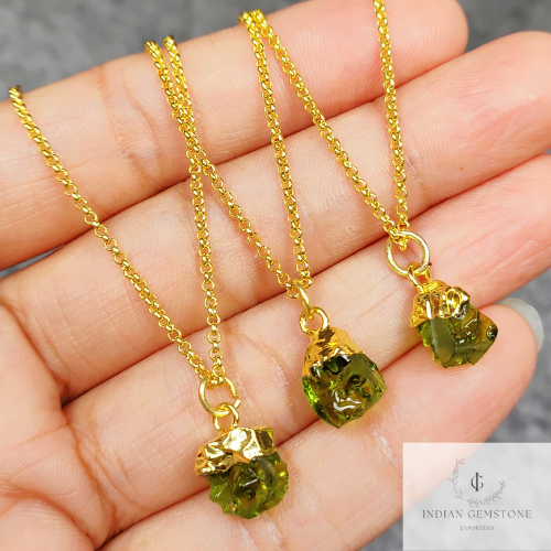 Raw Moldavite Pendant, Gold Electroplated Jewelry, Raw Crystal, Woman Necklace, Gift Ideas, Gifts for her, Hippie Raw Crystal Necklace, Gift