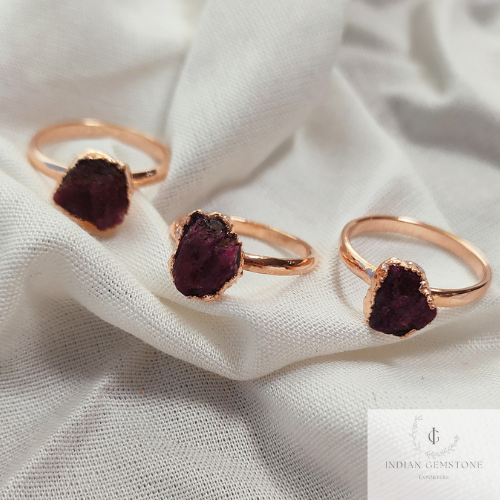 Natural Ruby Raw Ring, Ruby Rough Ring, Gold Plated Ring, July Birthstone Ring, Raw Stone Ring, Minimalist Ring, Midi Ring, Raw Ruby Ring